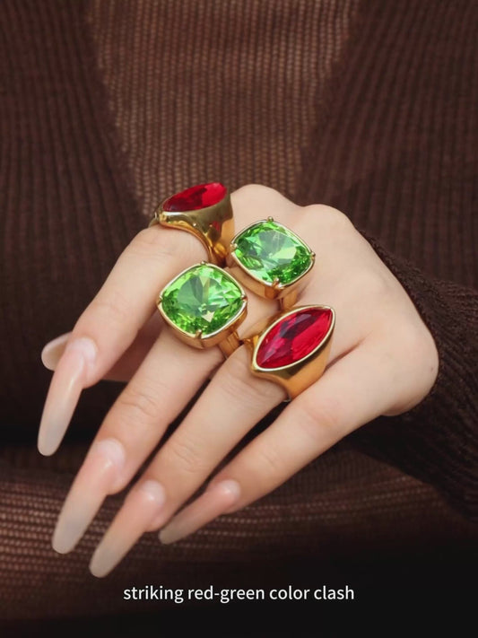 Waterproof Non Tarnish 18K Gold Plated PVD Coating and Glass Stone Inlay Rings